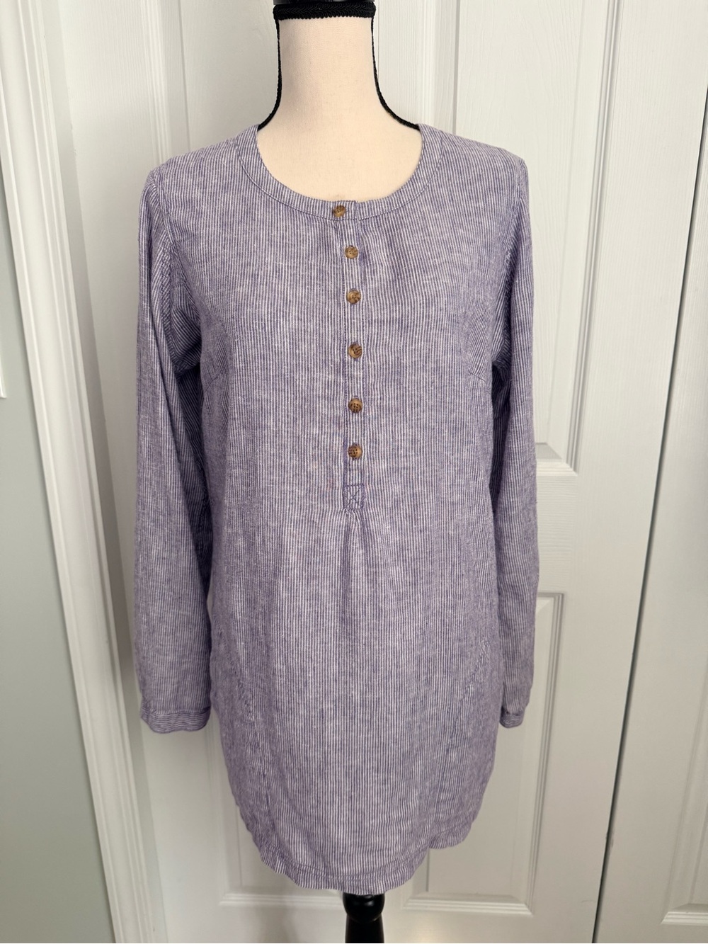 Duluth Trading Co Women’s Hemp Cotton Purple Stripe Henley Tunic Pockets Medium